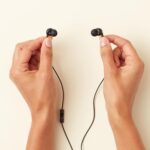 Amazon Basics Wired Earbuds with Microphone, In-Ear Headphones, 3.5mm Jack - Image 5